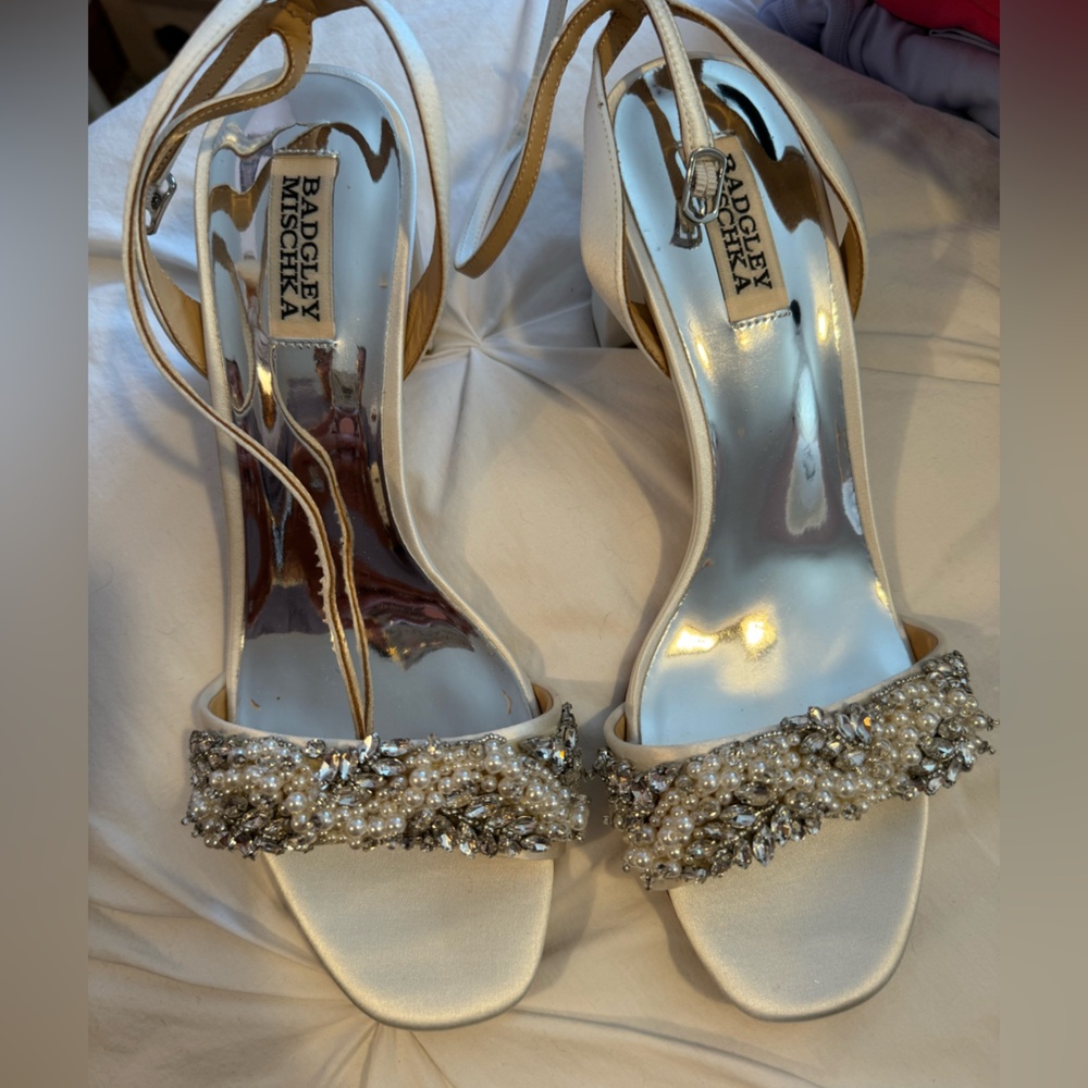 Badgley Mischka Cream and Silver Heels